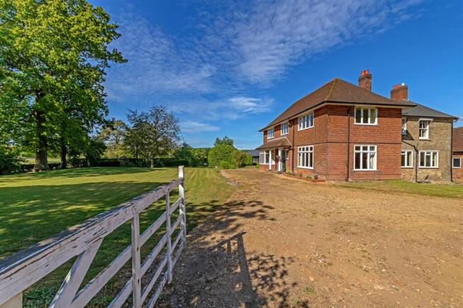 Tollgate Road, Colney Heath - View 4