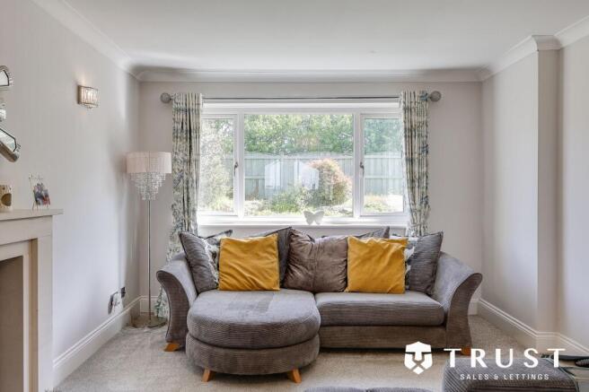 4 bed Detached for sale Image 10