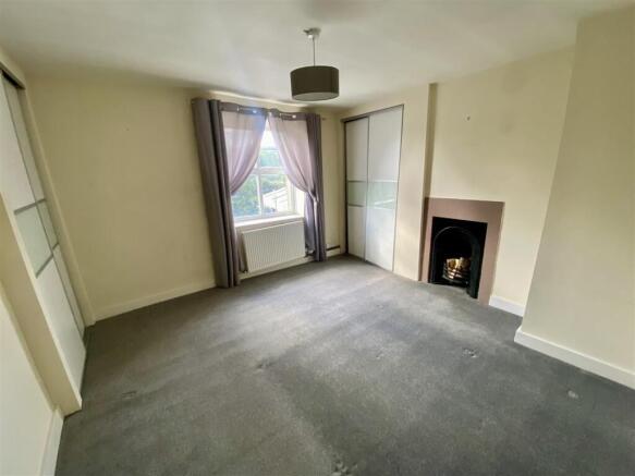 3 bed Semi-Detached for sale Image 12