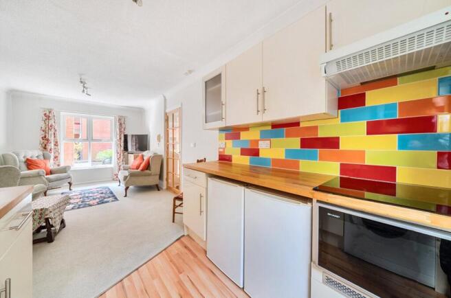Kitchen/Sitting Rm