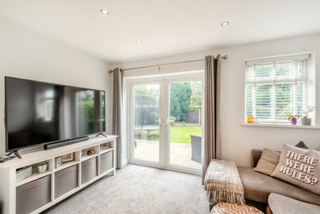 8573650-interior15.jpg