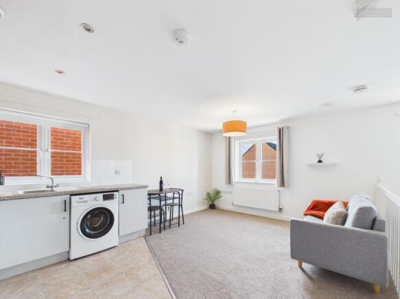 Kitchen/Living Area