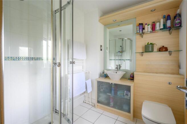 4 bed Semi-Detached for sale Image 12