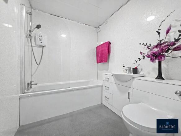 2 bed Apartment for sale Image 9