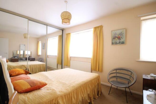 bedroom.JPG