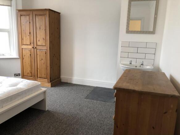 Bedroom4