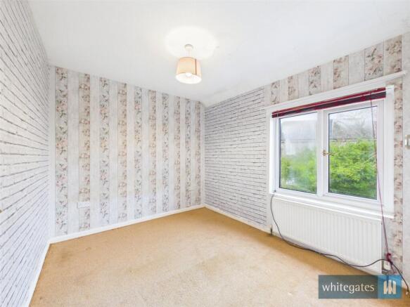 4 bed Semi-Detached for sale Image 11