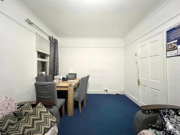 WhatsApp Image 2025-11-27 at 18.02.54 (1).jpeg