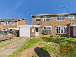 8, Froxhill Crescent, Northampton NN6 9BG