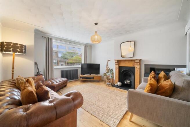 Living Room.jpg