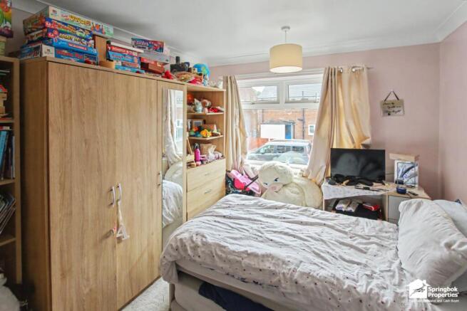 3 bed Semi-Detached for sale Image 5