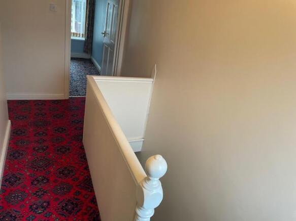 STAIRS/LANDING