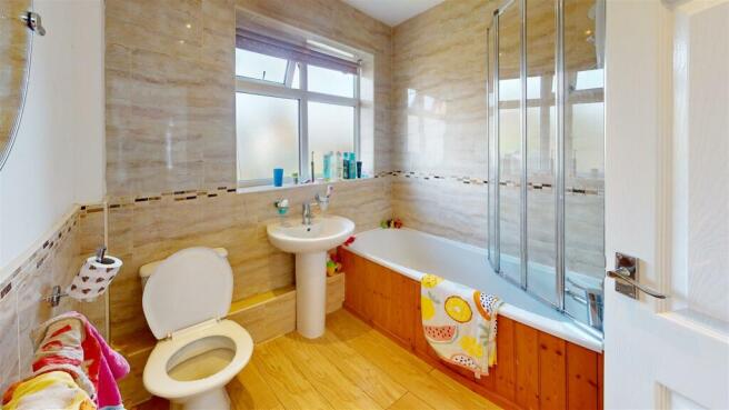 Lathom Drive Bathroom
