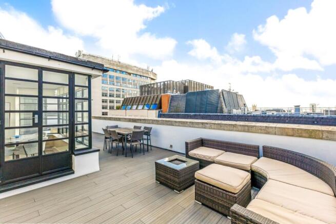 105878_Penthouse-...