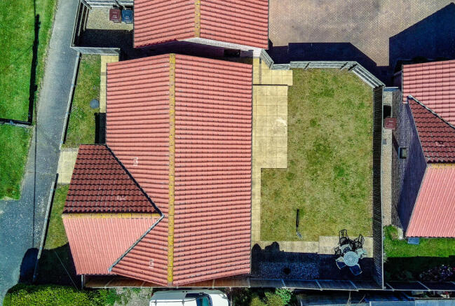 4829337_100DRONE_SING0076_edited