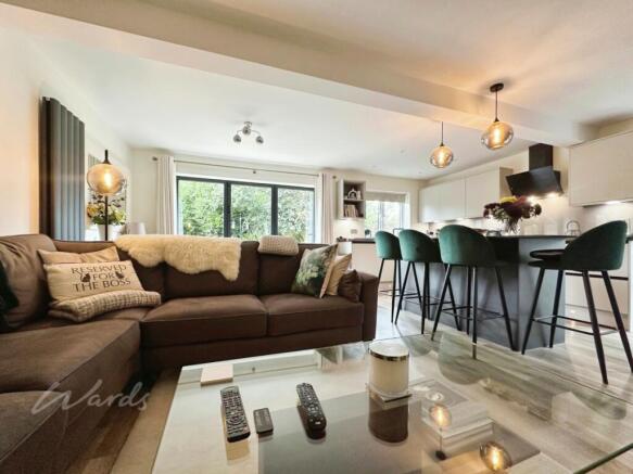 Living/Dining Area