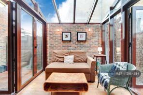5, Lamplighter Close, London E1 4UZ