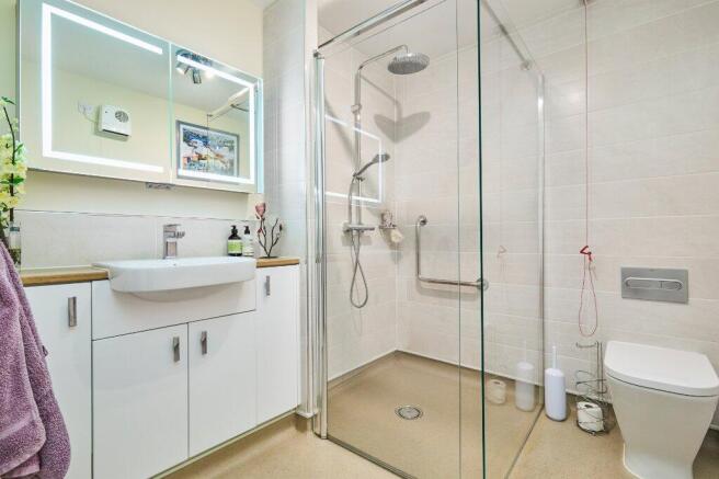 1 bed Apartment for sale Image 6