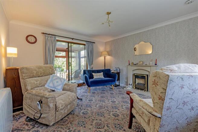 Reception Room-1.jpg