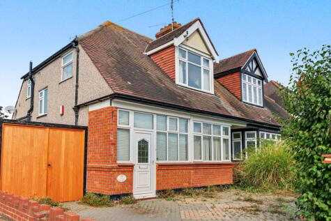 St James Avenue, Thorpe Bay, SS1
