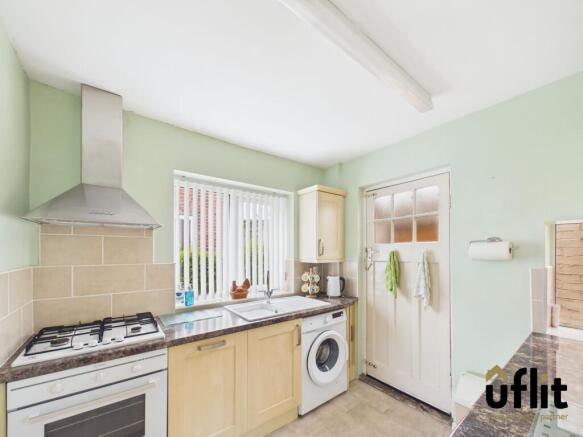 3 bed Semi-Detached for sale Image 9