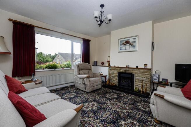 3 bed Semi-Detached for sale Image 9