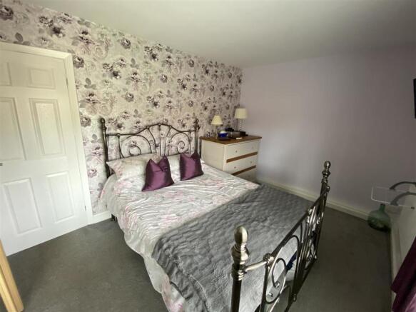 Bedroom no.1 rear double: