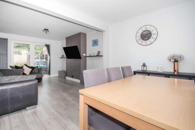 Lounge/Dining Room