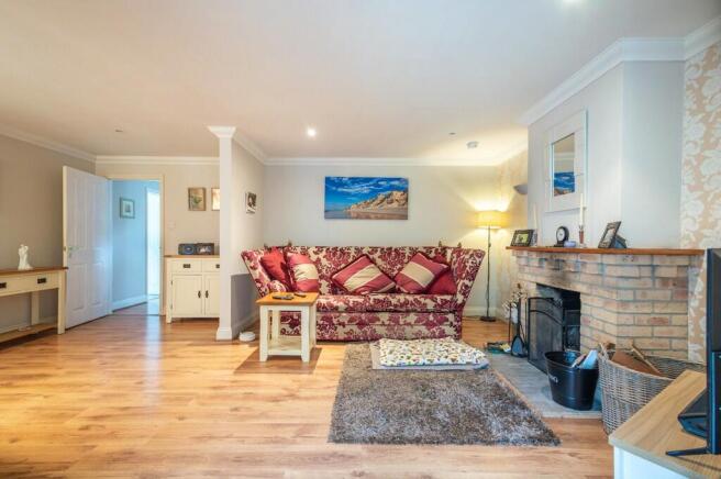 2b Burwell Road-0...