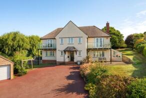 Broadwater, Undershore Road, Lymington SO41 5SA