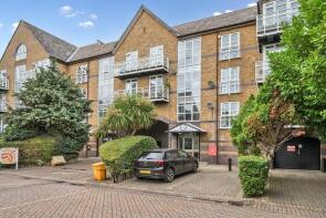 15, Collette Court, Eleanor Close, London SE16 6PW