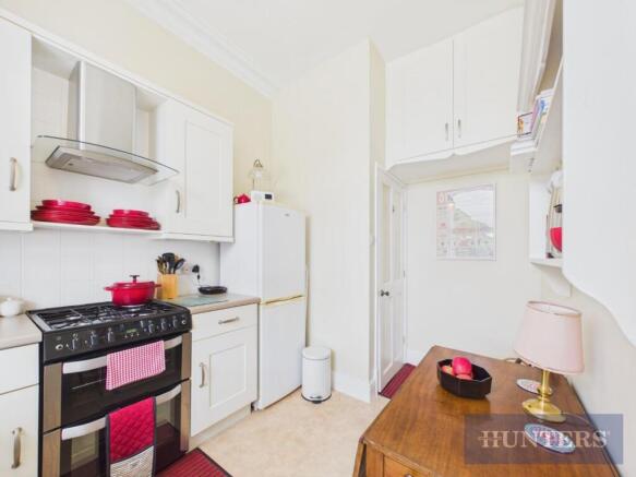 2 bed Flat for sale Image 8