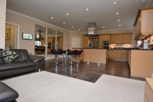 Kitchen Living Area