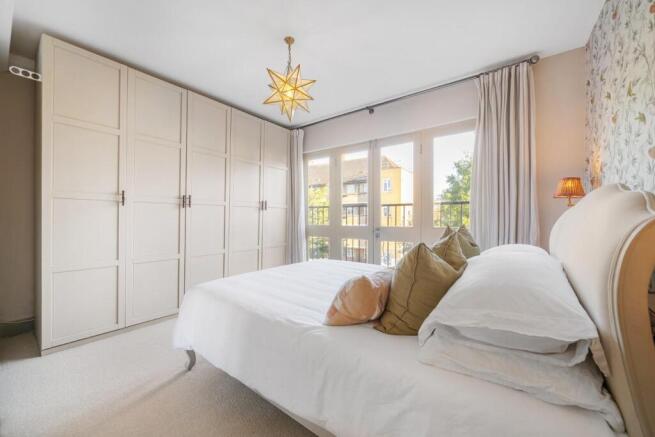 Bedroom 1.jpg