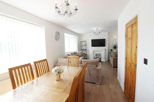 3 bed Semi-Detached for sale Image 5