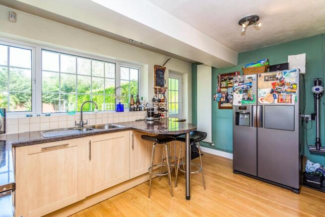 Kitchen/Breakfast