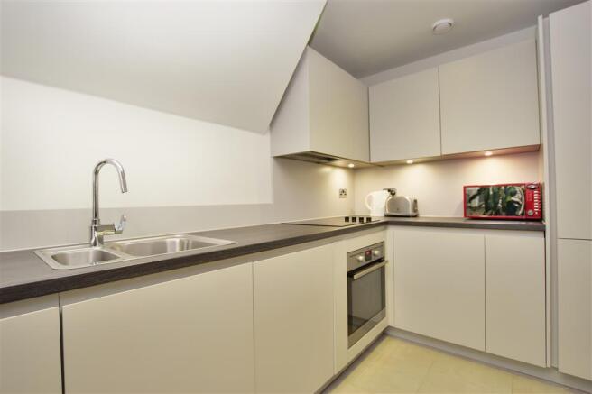Kitchen / Breakfast Area