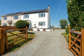 Haulfryn, Llantrisant, Holyhead LL65 4TW