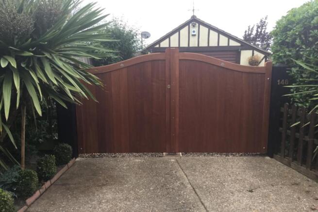 gate
