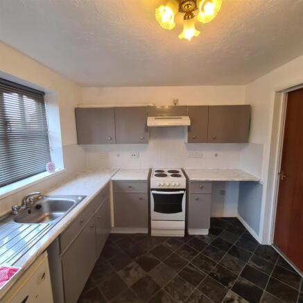 17 Meden Way 3.jpg