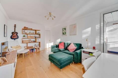 Clement Close, Queens Park, London, NW6