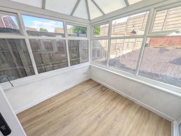 Davenport Drive, Woodley photo 4