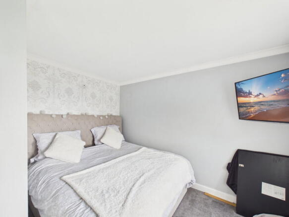 2 bed Semi-Detached for sale Image 5