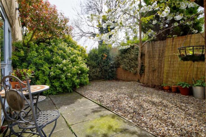 Garden 2.jpg
