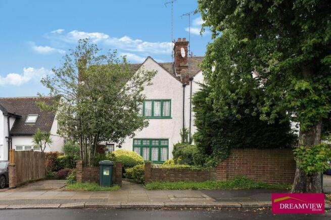 3 bed semi-detached house for sale Bridge Lane, T
