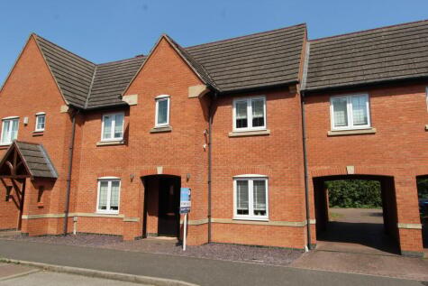 Lacey Close, Lutterworth, LE17