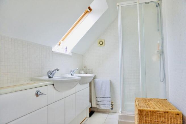 Master En-suite