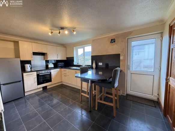 Bryn Meurig, Llangefni, LL77 photo 4