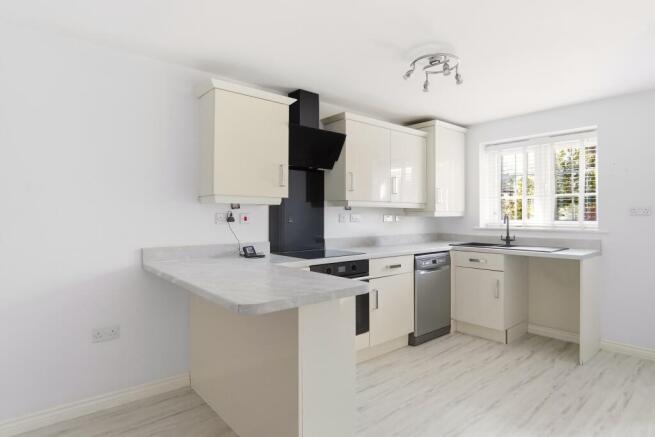 3 bed Semi-Detached for sale Image 5