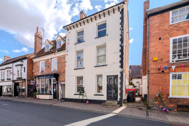 START YOUR BUSINESS IN NEWENT ¿ CHARACTERFUL CO